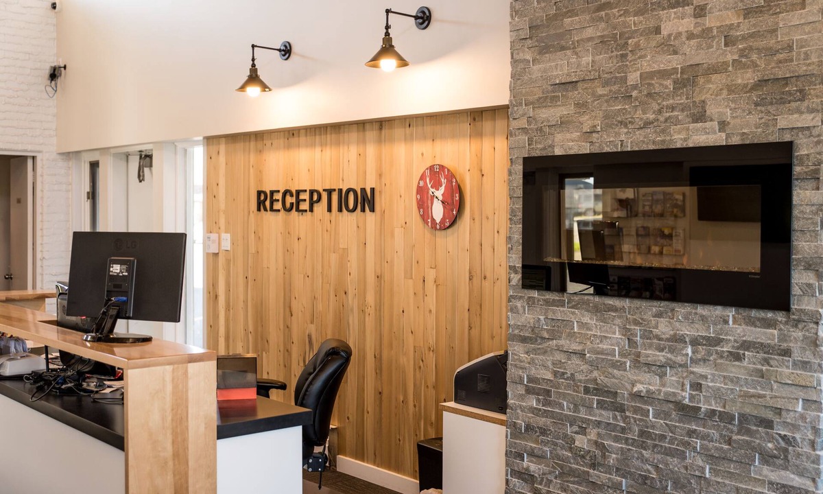 Rimouski Hotel | Motel Colonial