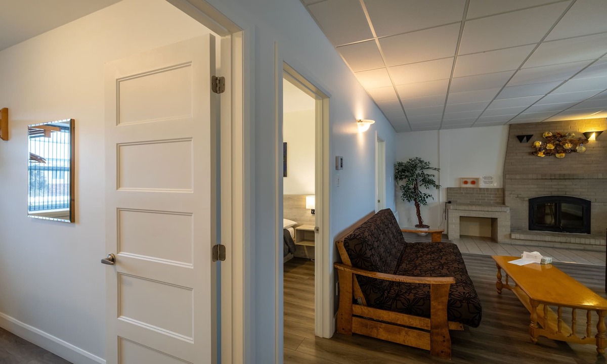 Ste Anne de Beaupre Hotel | Motel et Condo Chez Charley