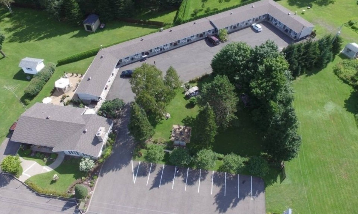 St. Jerome Hotel | Motel La Cheminee
