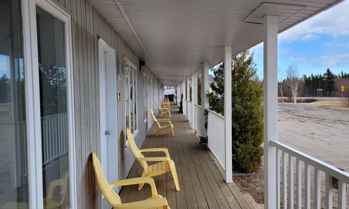 Grandes-Bergeronnes Hotel | Motel La Croisière