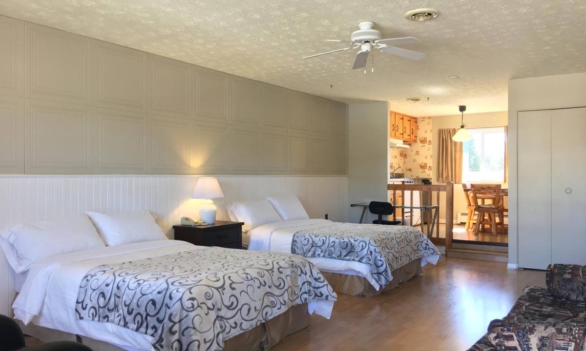 Sherbrooke Hotel | Motel Le Sabre