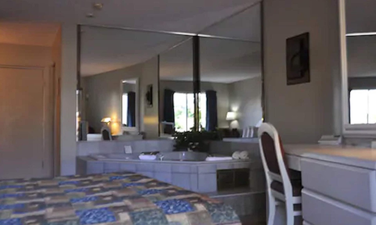 Buckingham Hotel | Motel Les Pignons Verts
