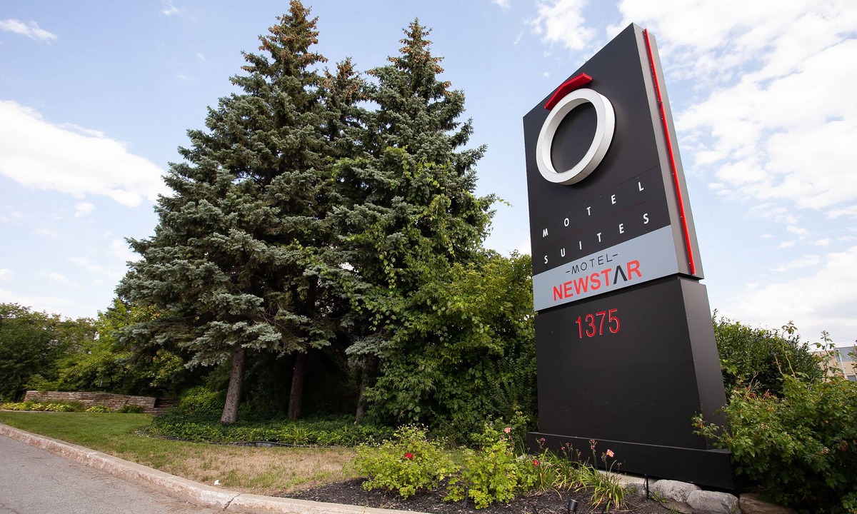 Laval Hotel | Motel Newstar Laval