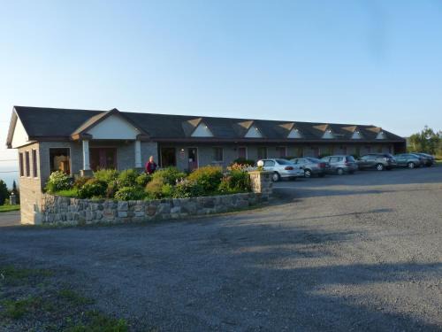 Saint-Simeon Hotel | motel nolen