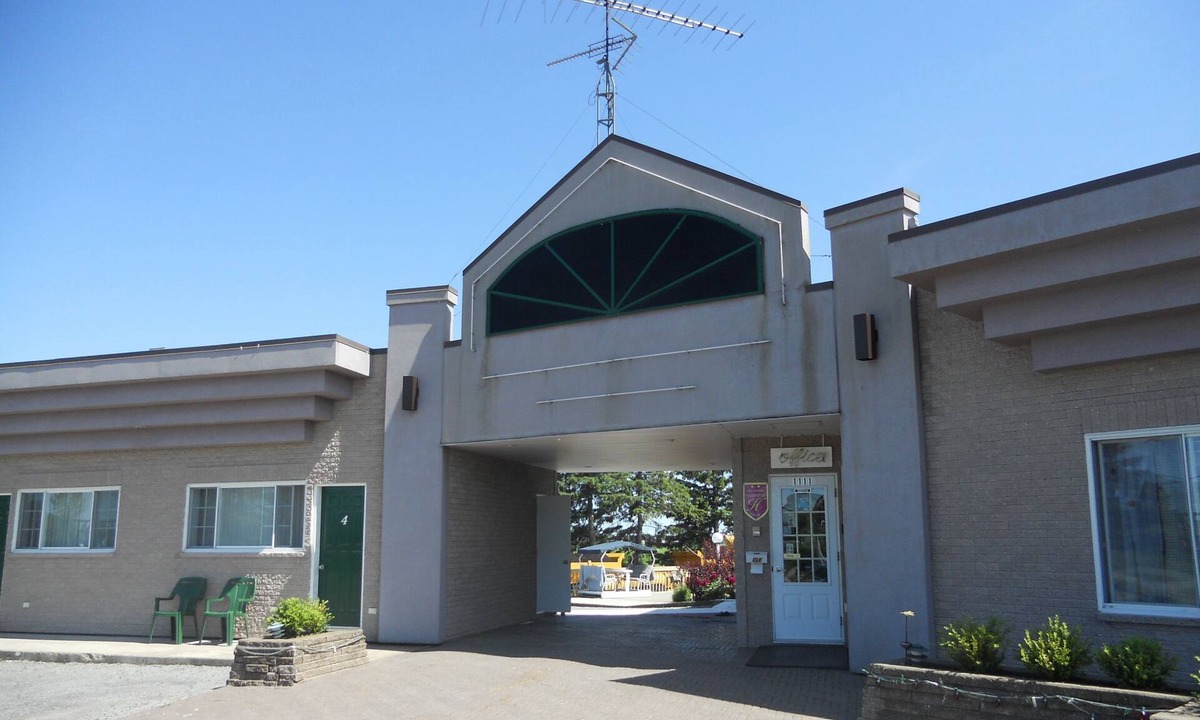 Louiseville Hotel | Motel Normandie