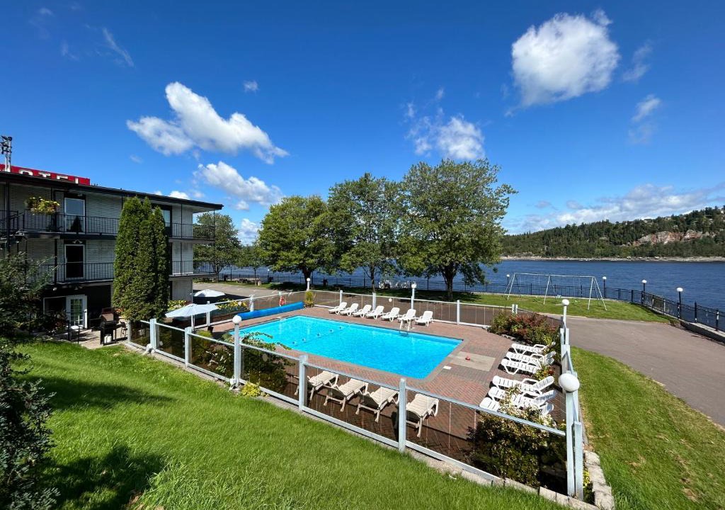 Chicoutimi Hotel | Motel Panoramique