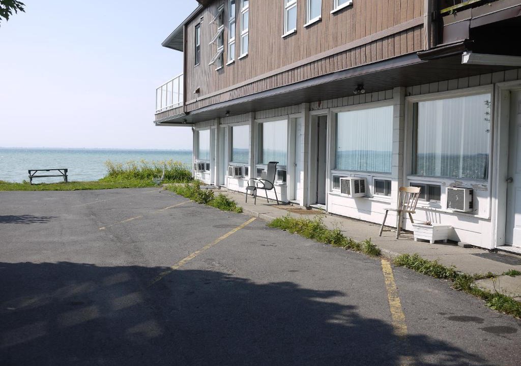 Saint-Zotique Hotel | Motel Rive Du Lac