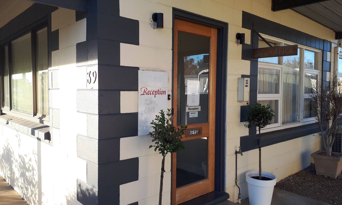 Seymour Hotel | Motel River Bend