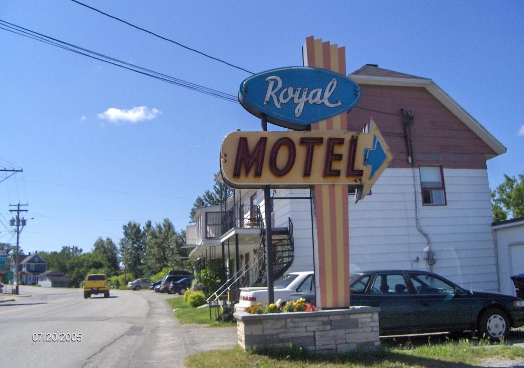 Cabano Hotel | Motel Royal