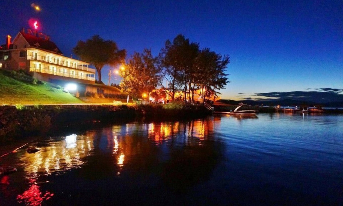 Cabano Hotel | Motel Royal