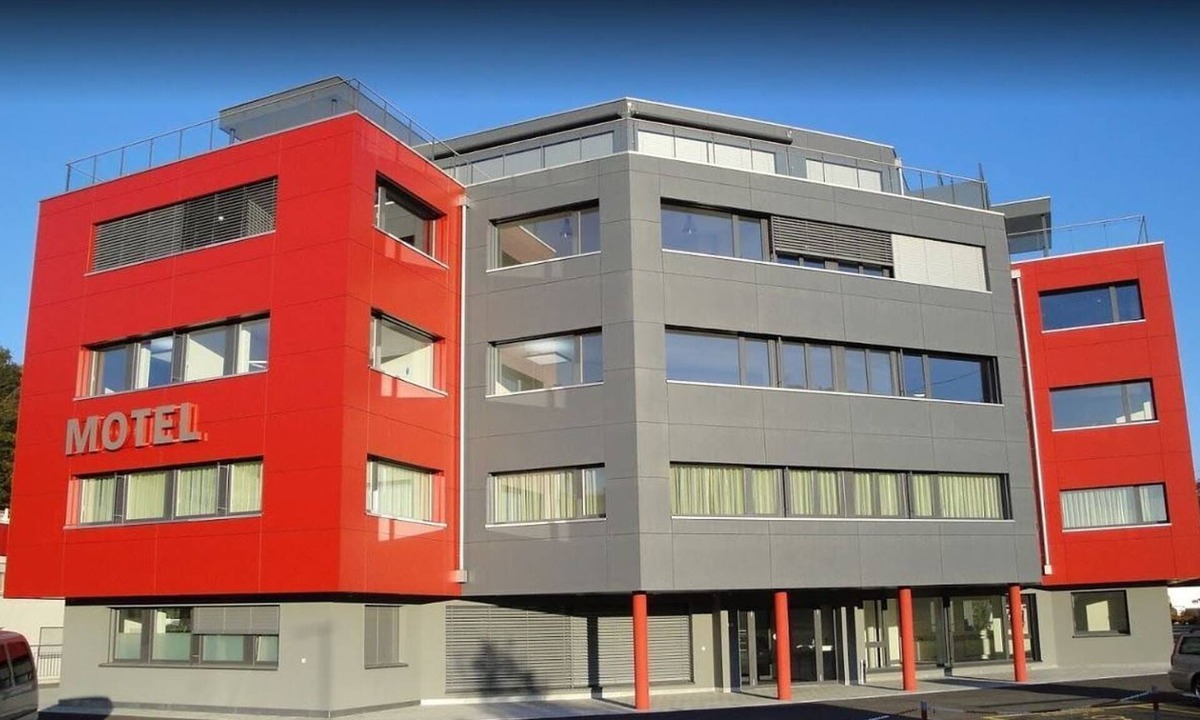 Wollerau Hotel | Motel zum Hirschen Wollerau