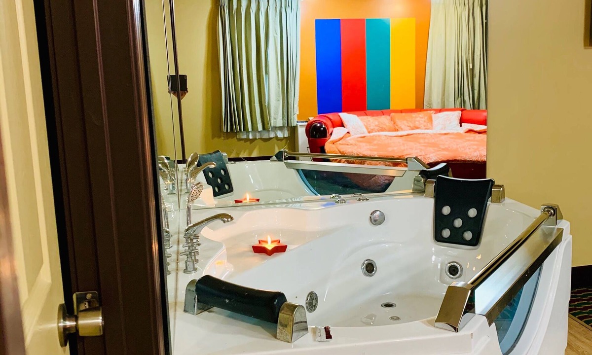Melvindale Hotel | Motor City Inn & Suites