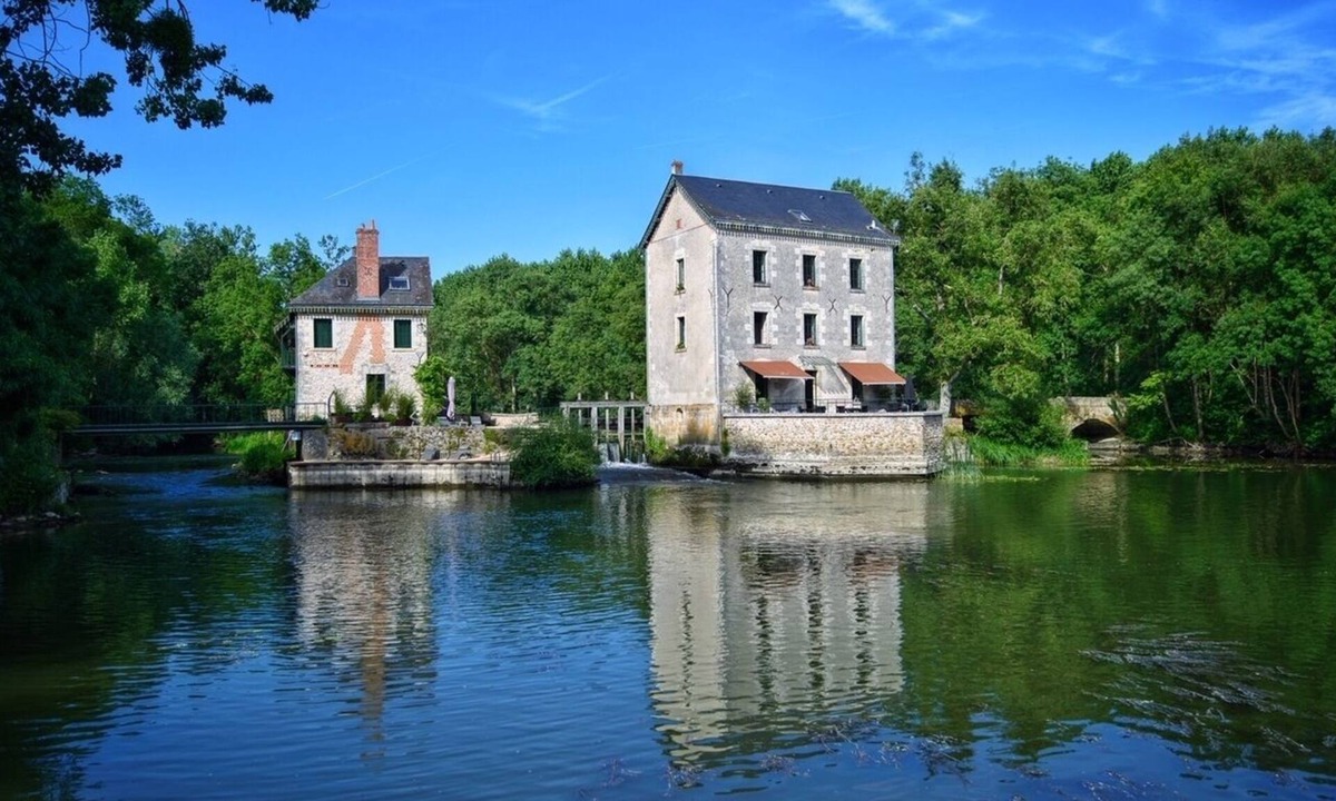 Sache House | Moulin de la Chevrière