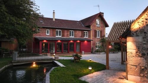 Hondouville House | Moulin de la Fontaine