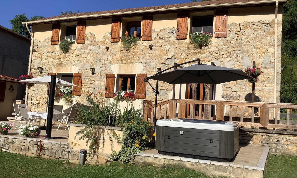 Salles-Courbaties House | Moulin de Mirau, comfortable renovated barn in the Diege valley