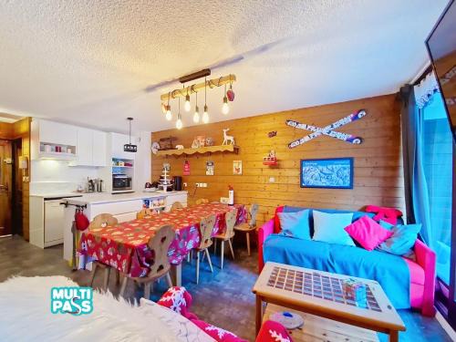 Chatel Apartment | Moulin ML161 TELECABINE & NATURE 6 pers