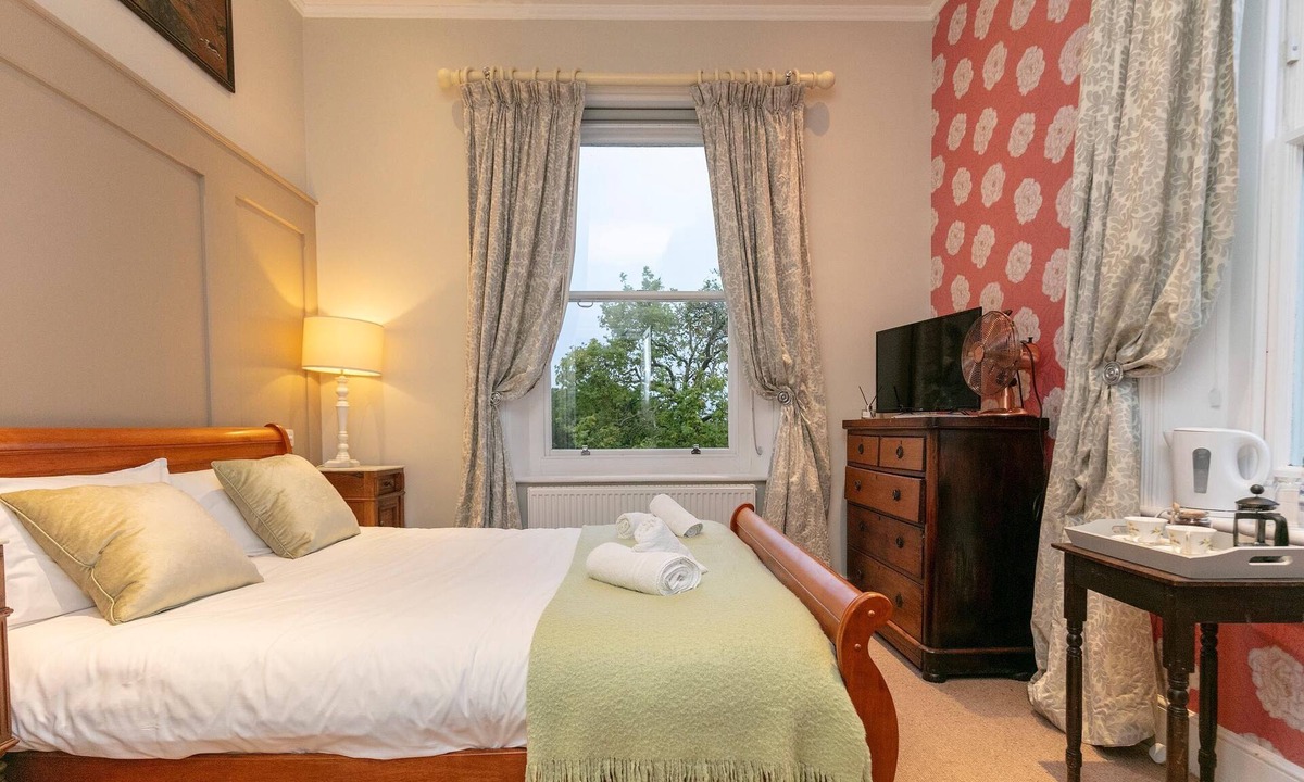 Hernhill House | Mount Ephraim Gardens Cook Room