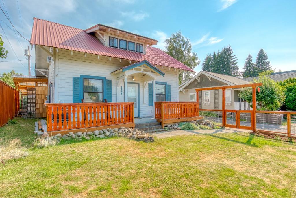 Parkdale House | Mount Hood Vista