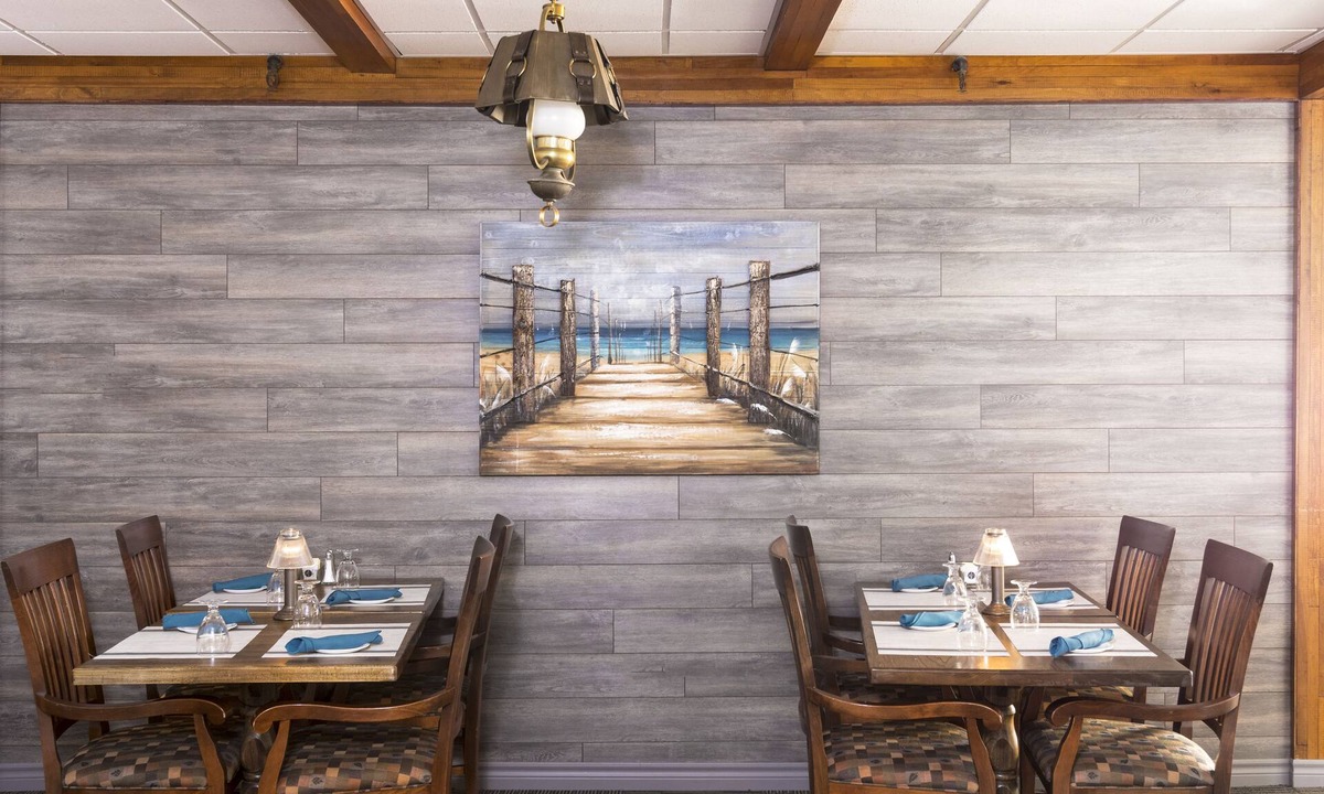 Grand Falls - Windsor Hotel | Mount Peyton Resort and Conference Centre