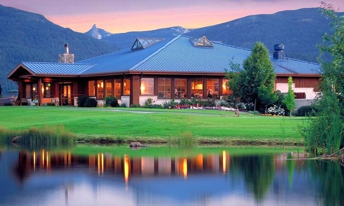 Mount Shasta Hotel | Mount Shasta Resort