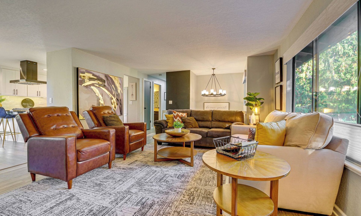 Mount Vernon House | Mount Vernon Home w/Private Hot Tub