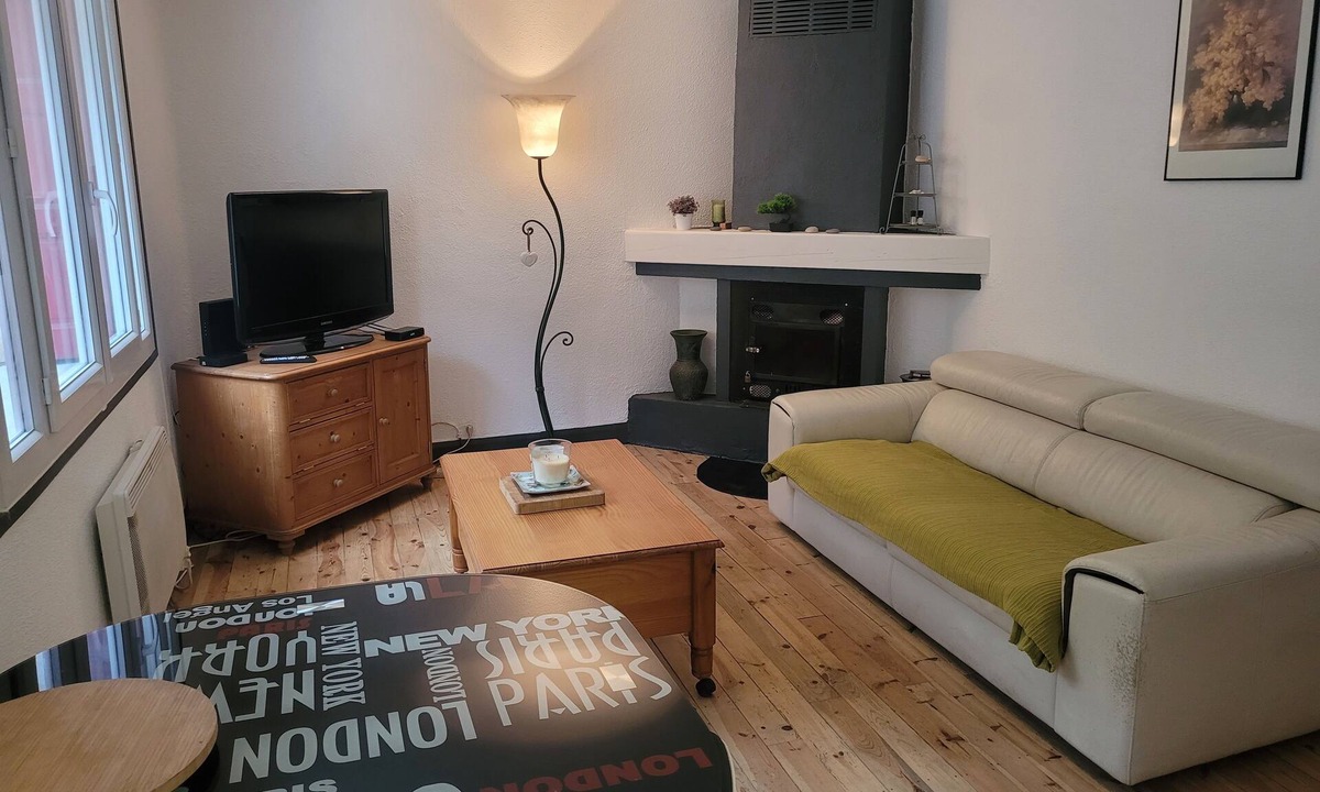 Fontpedrouse Apartment | Mountain apartment "Gîte aux Lys", next to the Saint Thomas baths