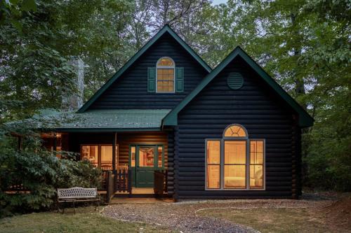 Bryson City House | Mountain Cabin Getaway | Hot Tub, Fire Pit & Views