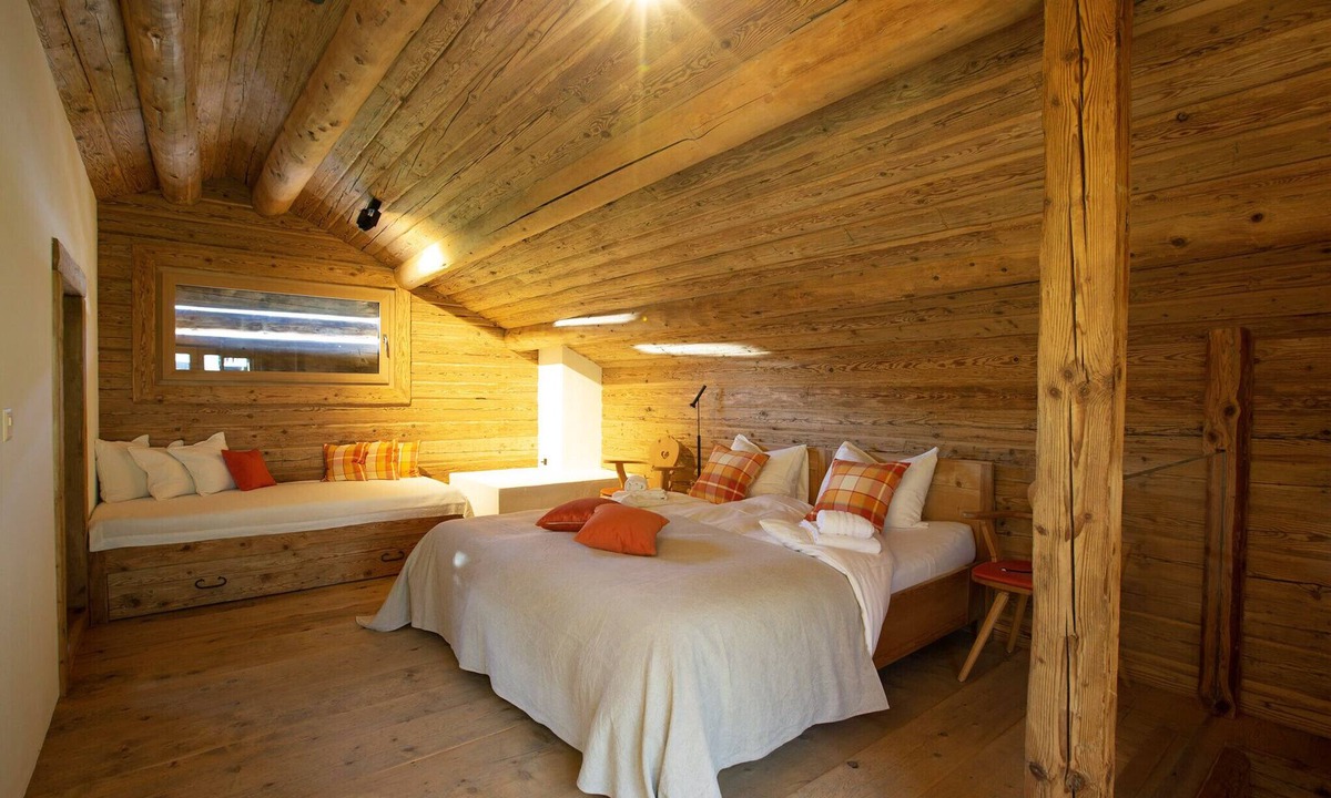 Lantsch-Lenz Ski Chalet | Mountain Cabin Tschividains Lenzerheide