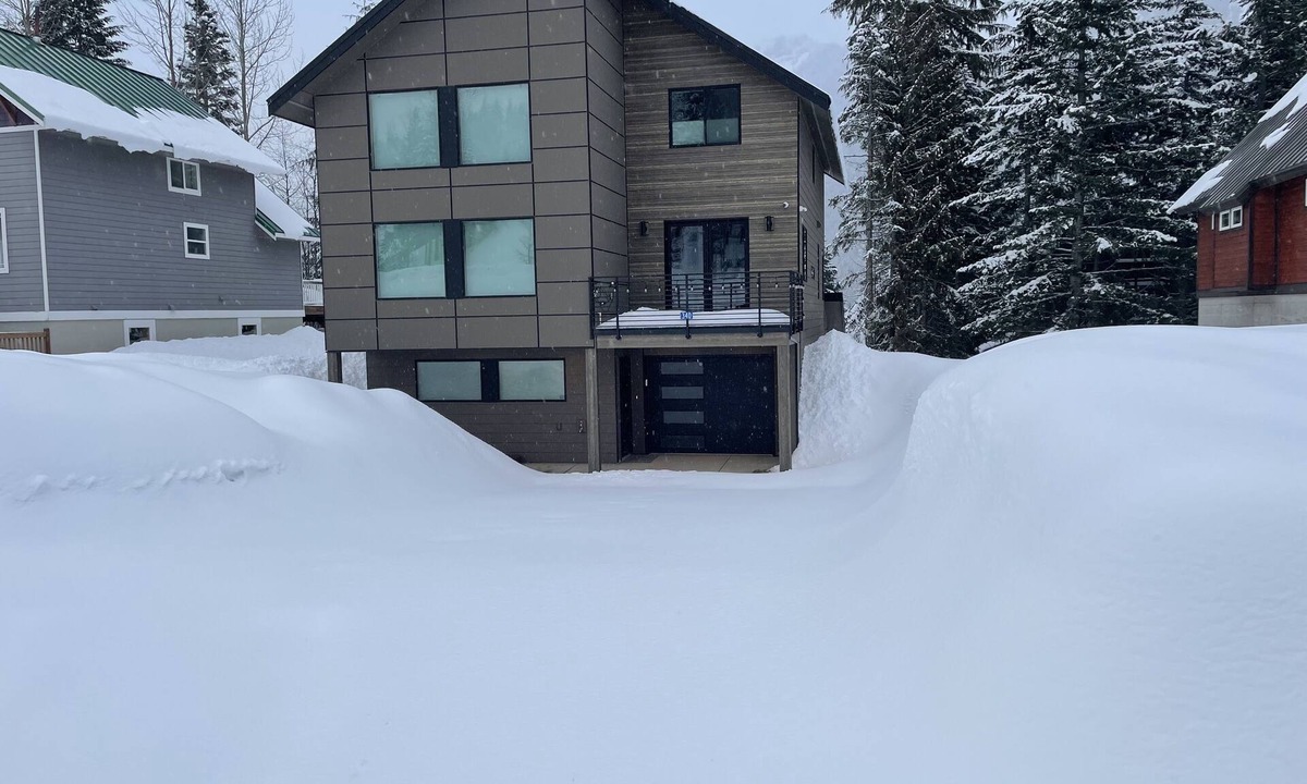 Hyak Cabin | Mountain Cabin