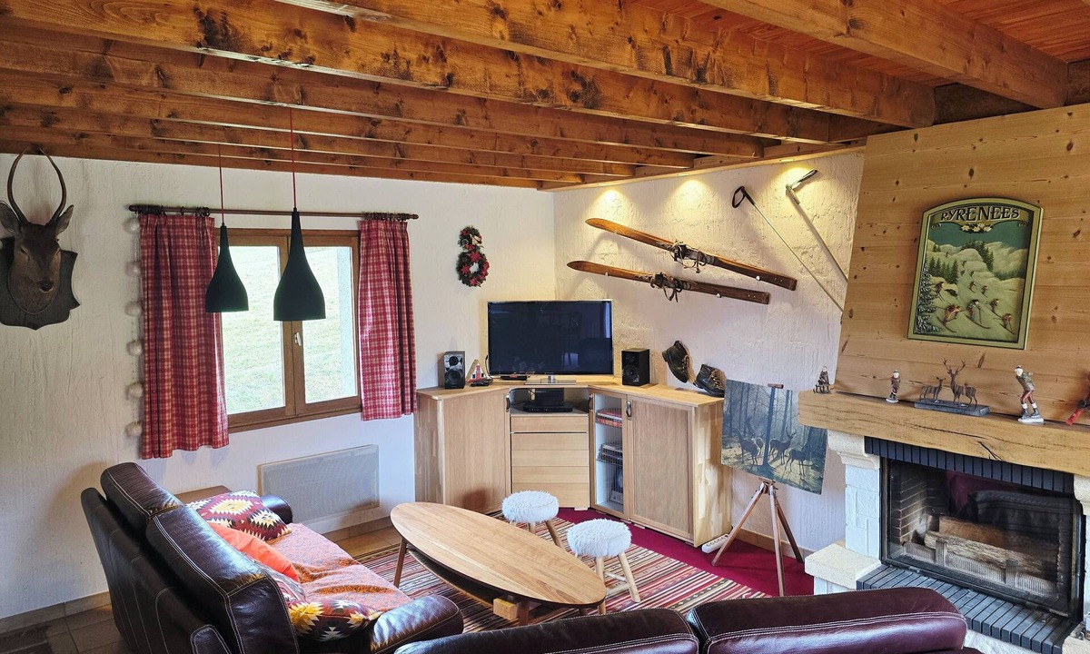 Campan Ski Chalet | Mountain chalet - Le Jeanmarika - Sleeps 8