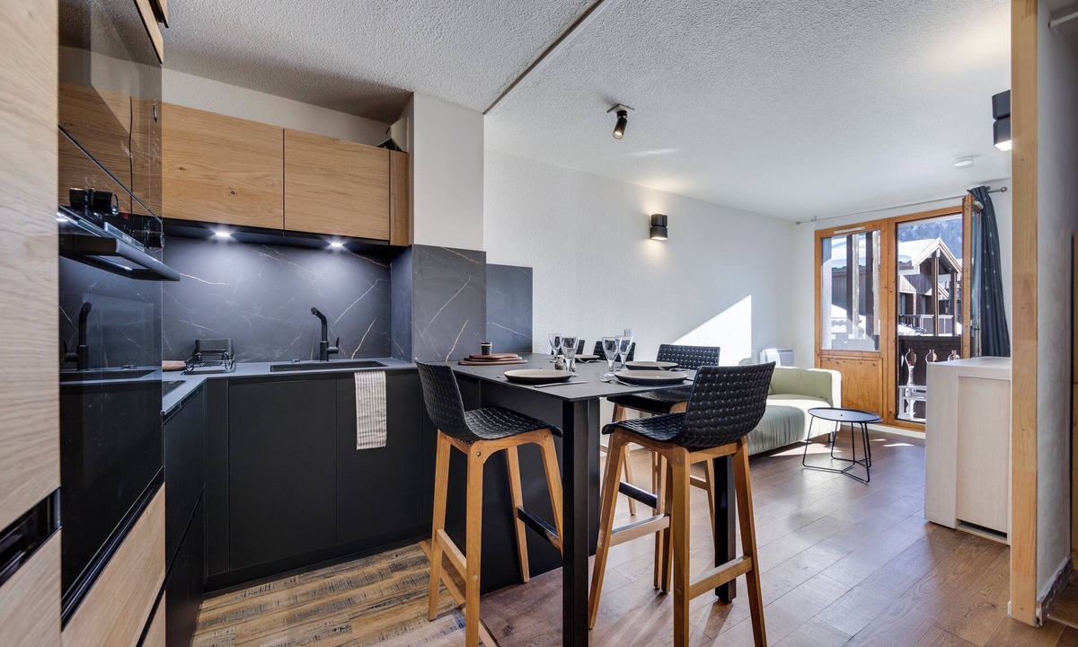 Val-d'Isere Apartment | Mountain Charm