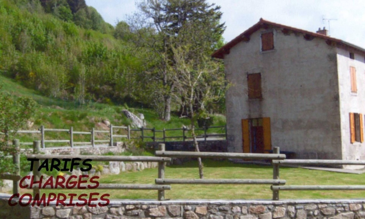 La Chambonie Cottage | Mountain cottage 6 people, pets allowed