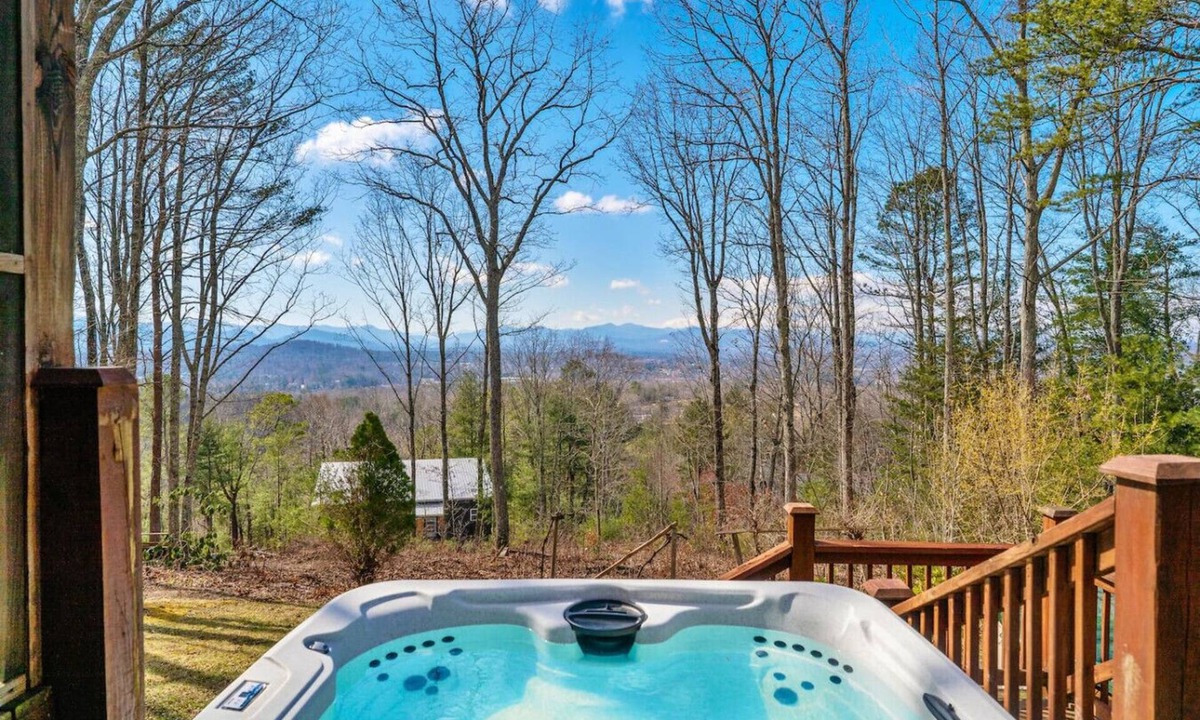 East End - Valley Street House | Mountain Cottage~MtnViews~5MiDt~