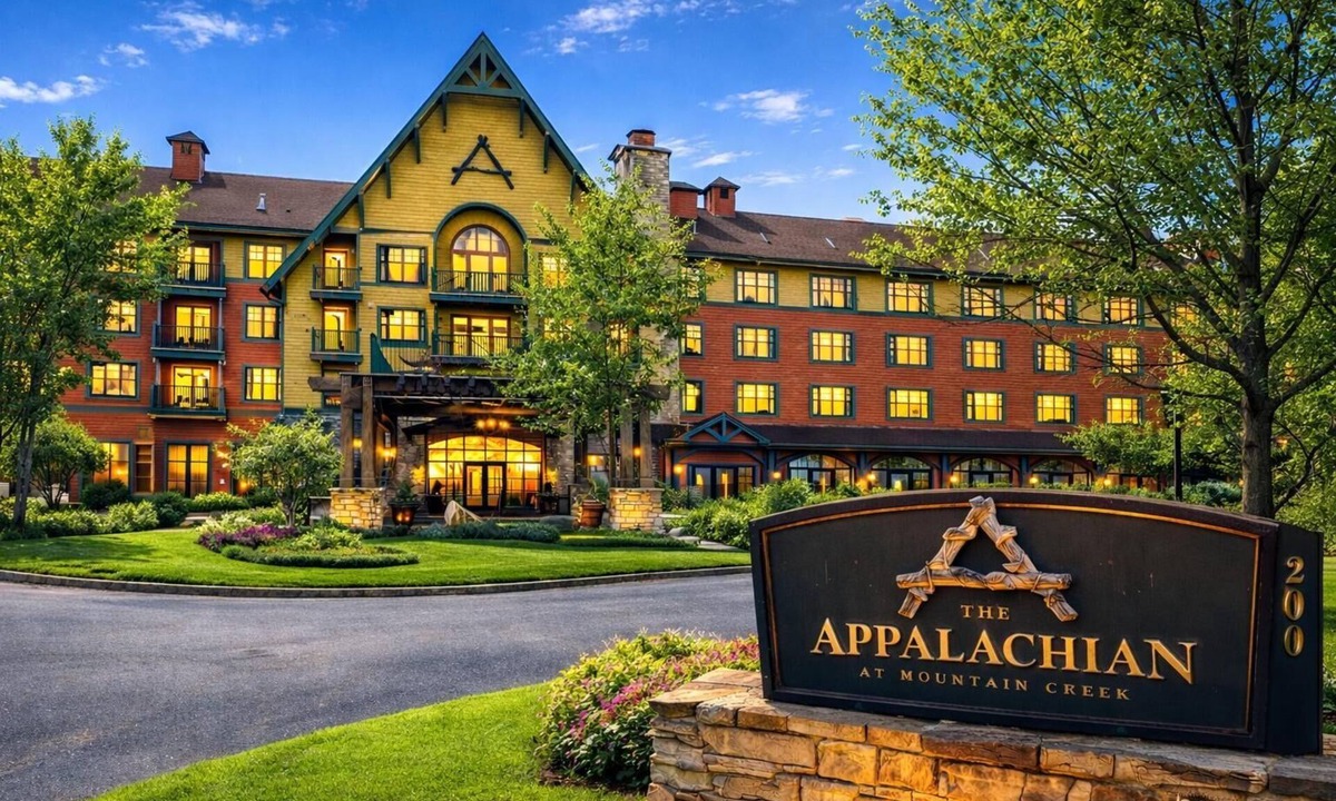 Vernon Condo | Mountain Creek Resort Stay Modern Condo at The Appalachian #330
