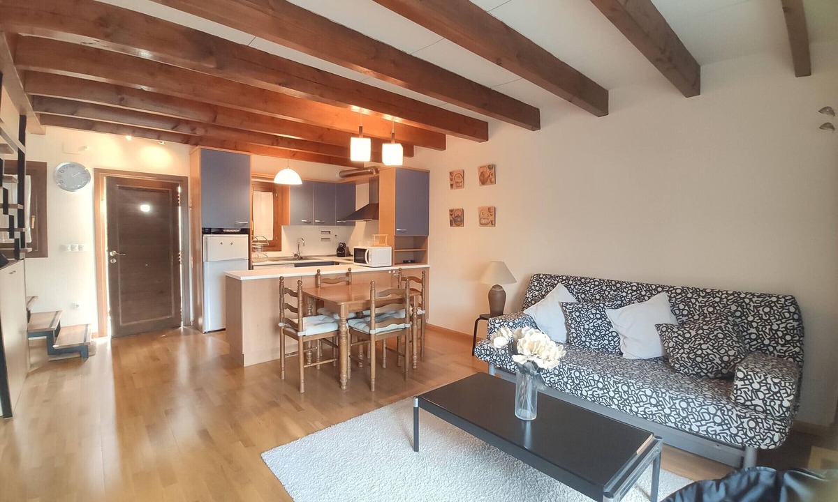 Villanua Apartment | Mountain Duplex for 4 Guests with Parking in Villanúa
