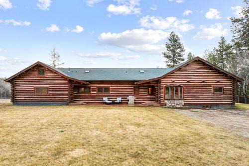 Victor House | Mountain Escape Lodge