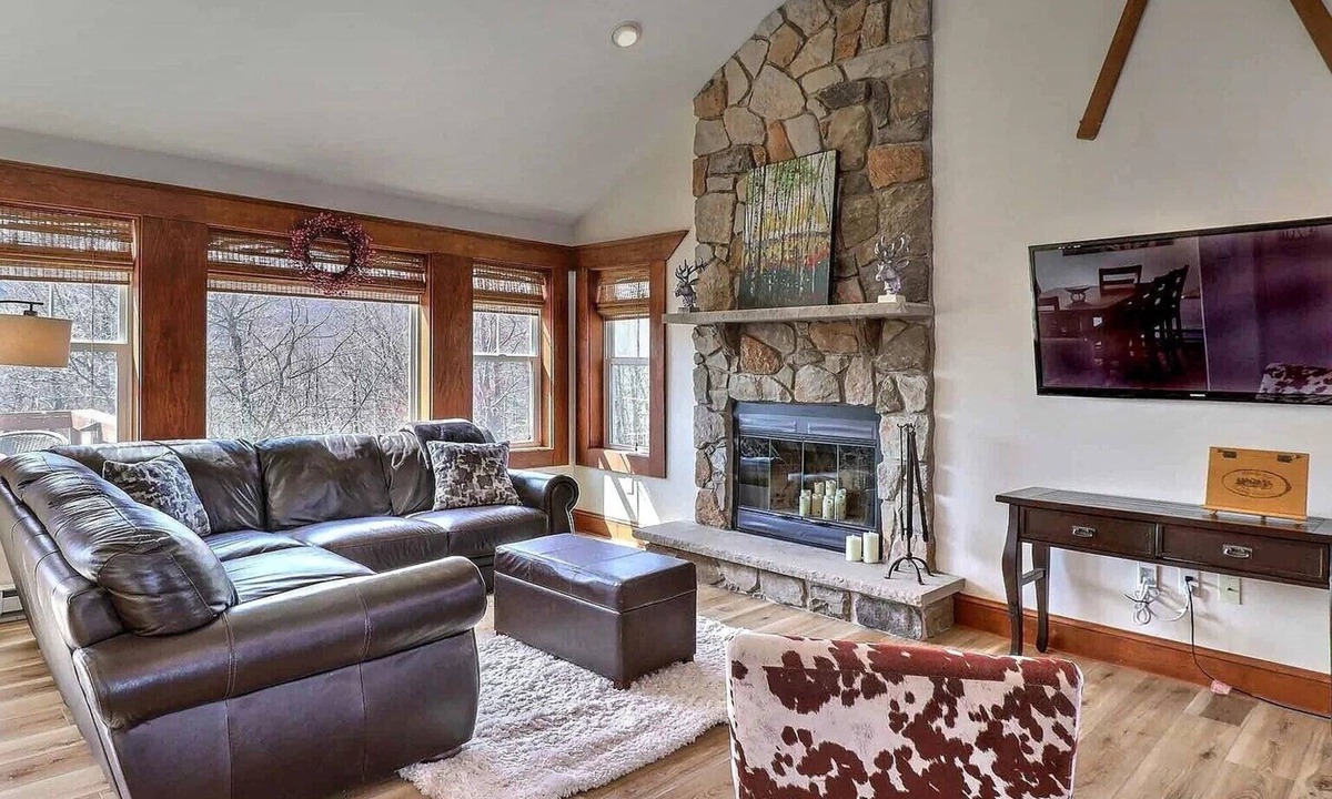 Tannersville House | Mountain Escape next to Camelback Resort! Ideal for Families and Big Groups