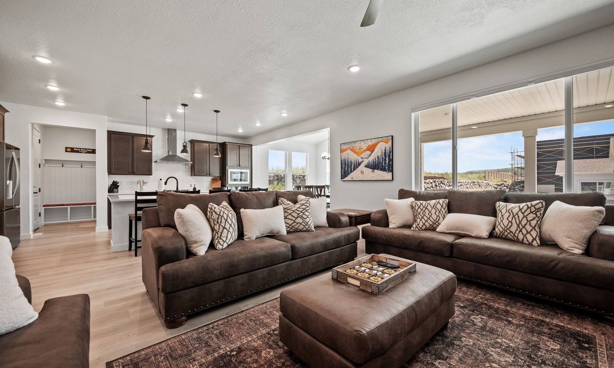 Mountain Green House | Mountain Green Haven R2 | Ski Snowbasin | Hot Tub