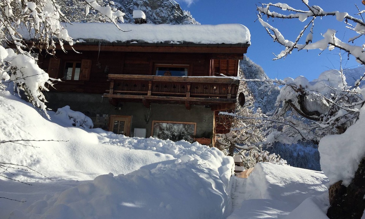 Servoz Ski Chalet | Mountain guide's chalet in the Chamonix valley