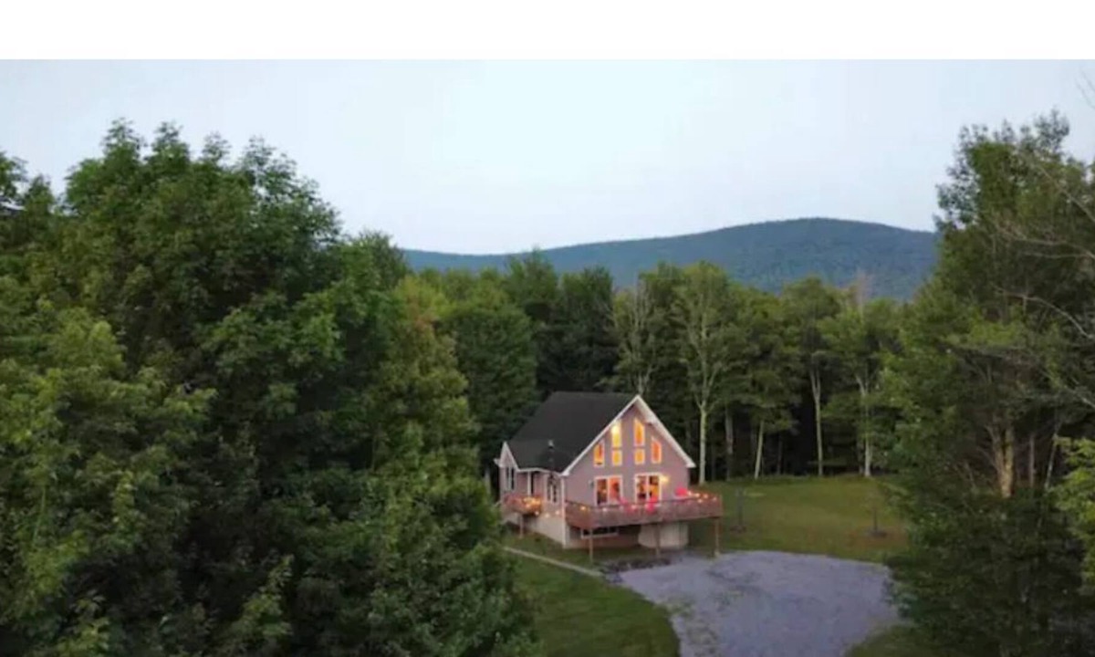 Denver House | Mountain Hideaway in Roxbury, NY