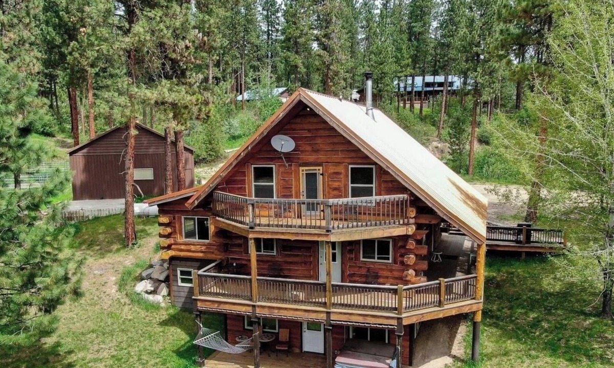 Garden Valley House | Mountain Home with breathtaking views!