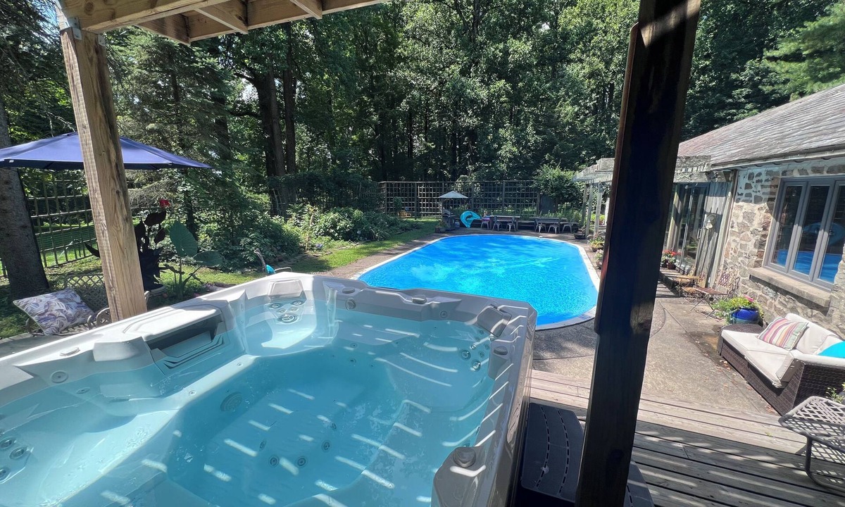 New Hope House | Mountain House - A private rustic oasis with goats!