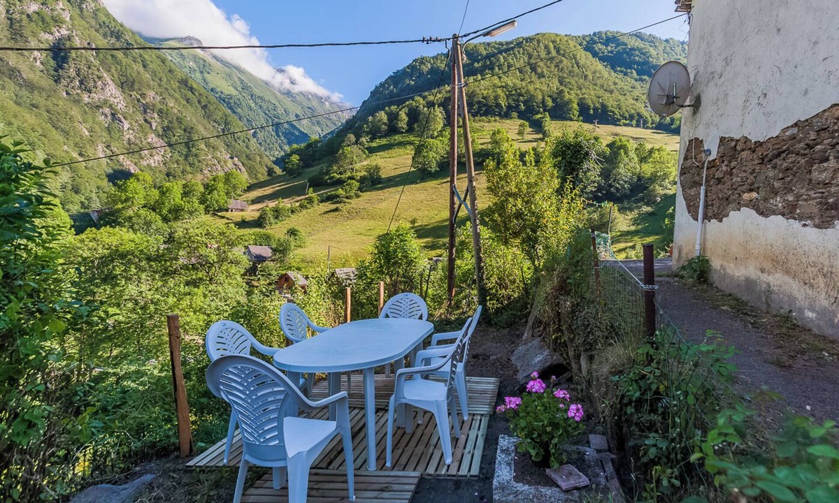 Sentein House | Mountain house at 1000m altitude near the GR10