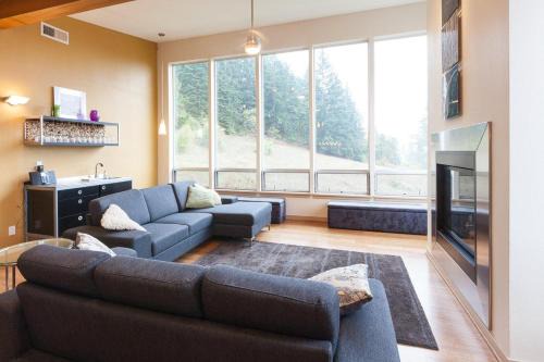 Parkdale House | Mountain House