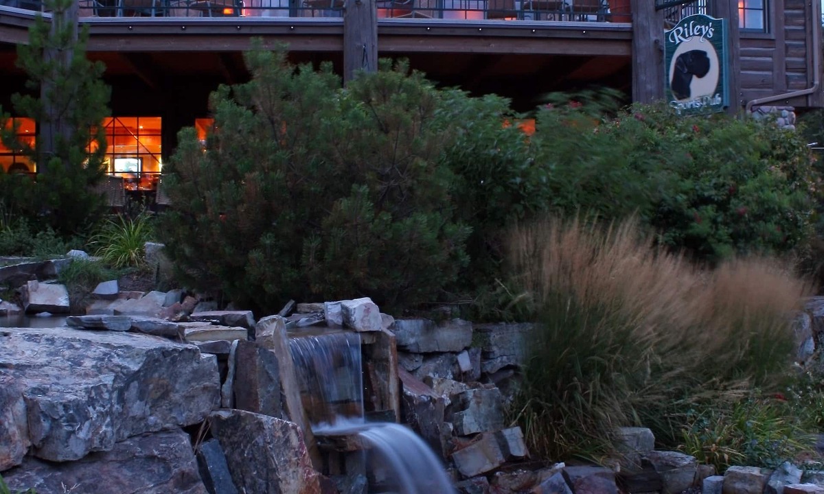 Woods Bay Cabin | Mountain Lake Lodge