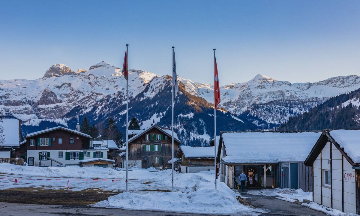 Lenk Hostel | Mountain Lodge Backpackercamp