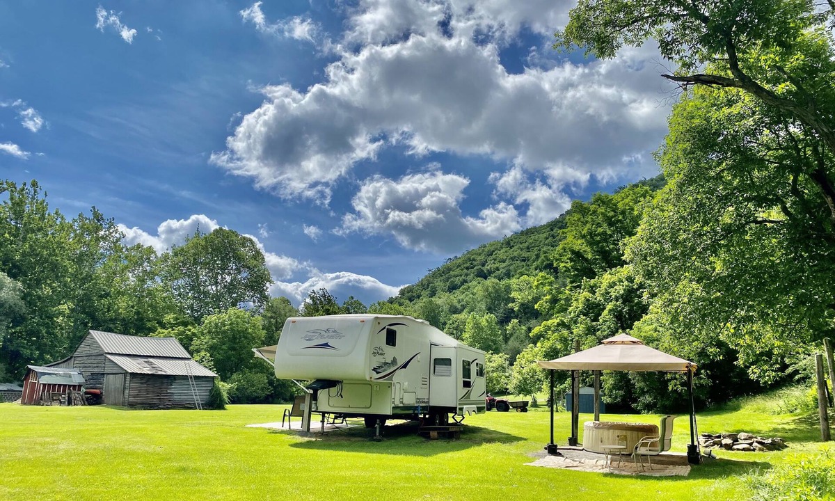 Riverton House | Mountain Mama RV