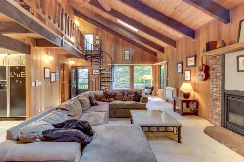 Mount Hood Village House | Mountain Meadow Lodge