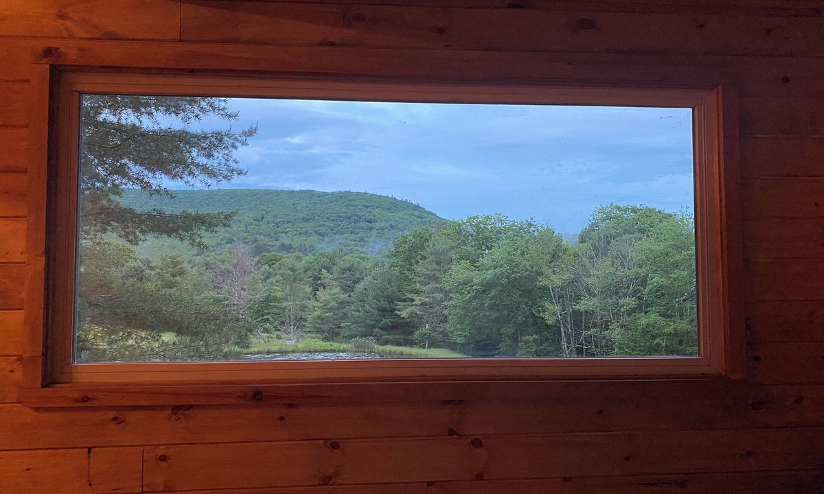 Oliverea House | Mountain & Pond View tiny Home