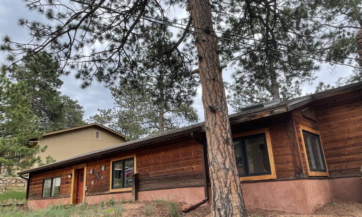 Cascade House | Mountain Retreat